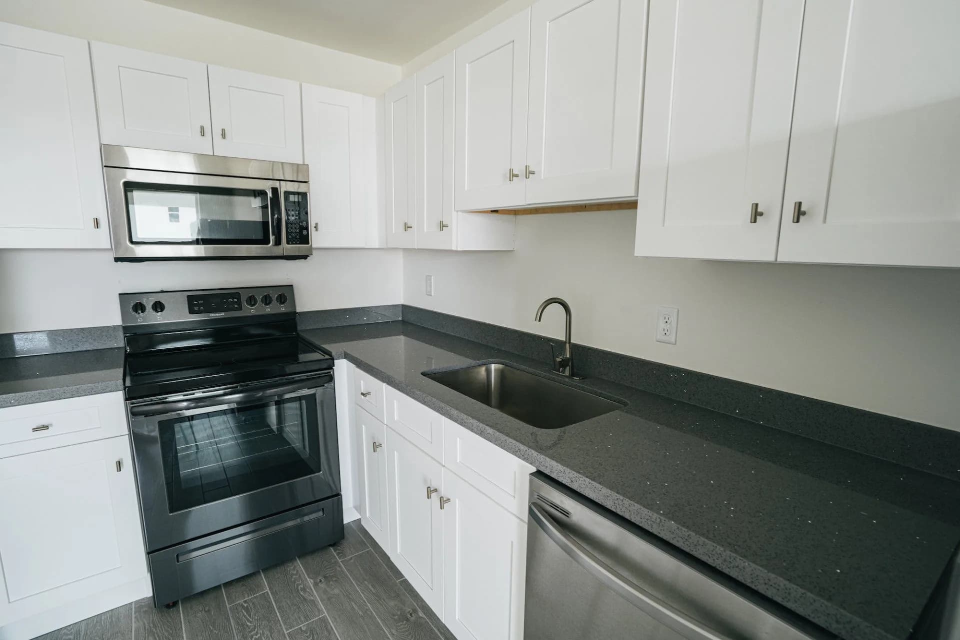 Seaward Landing property photo 2