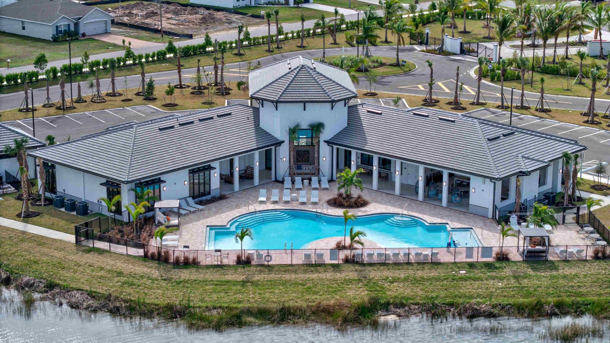Siesta Lakes property photo 2